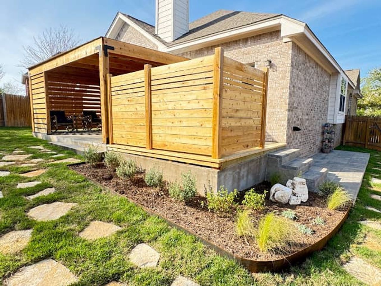 Fence repair and replacement on an Austin property